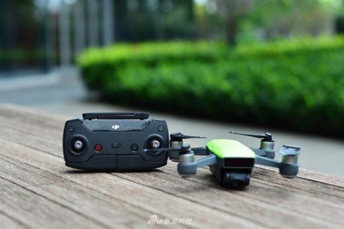 能遥控Spark无人机的“加速器”开箱图赏