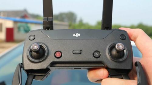 大疆Spark套装版体验 有遥控器就完整了？
