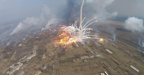 军事天才无限创意：无人机投手榴弹，乌克兰损失数十亿