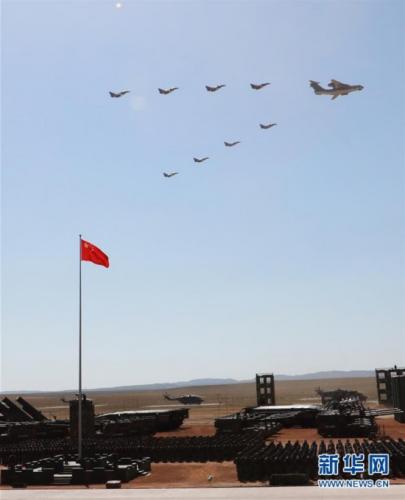 空中作战群：无人机方队、歼-10B战机首次亮相