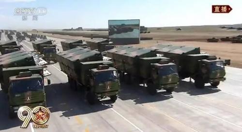 为什么阅兵式中的无人机都是“躺“着入场？