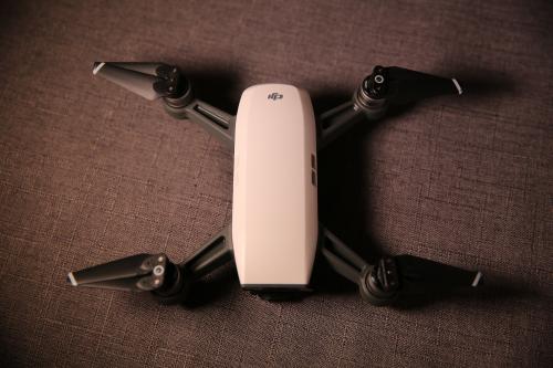 Spark拉距测试成功返航 无风情况下达3.5km