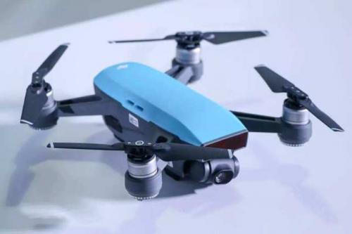 世界尽在你手，飞行精灵大疆晓Spark