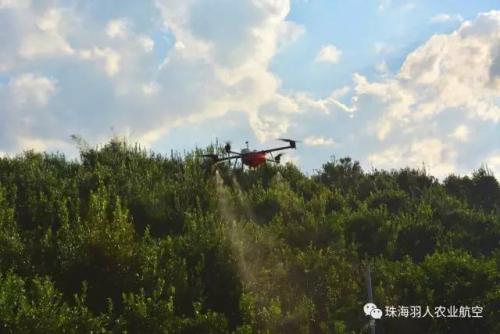植保无人机的应用能有效控制农药用量，防止农药污染