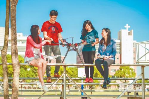 无人机前景佳 长荣开系招生