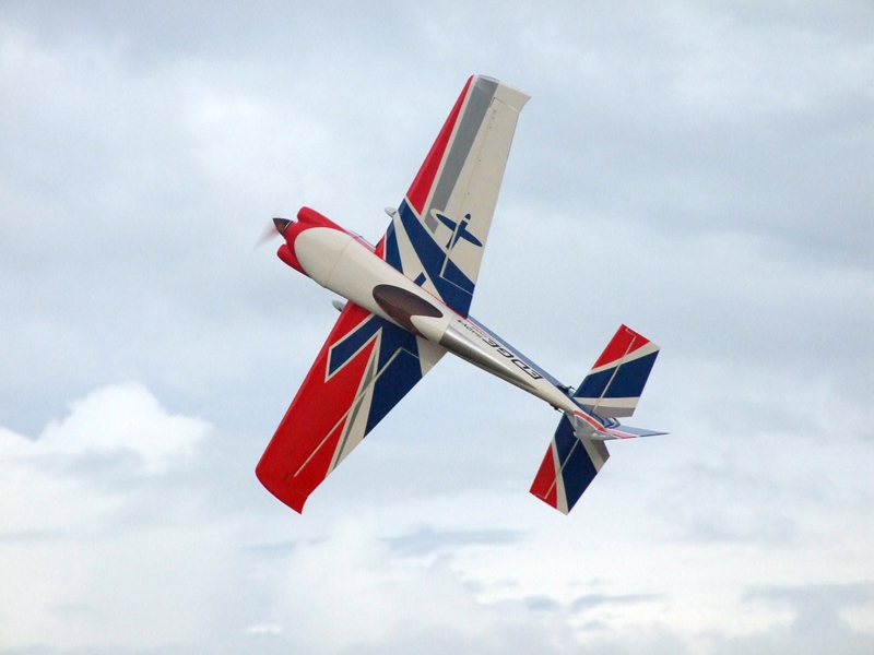 德天航模EDGE 540 V3 120CC