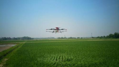 鸿山世界物联网大赛 天翼合创扎根无人机植保服务