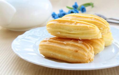 内蒙古3万亩葵花螟虫大爆发，农业直升机出“高”招