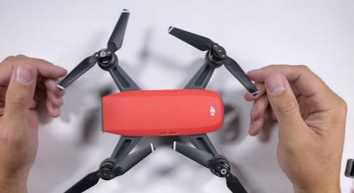 大疆Spark有多强？ 拆掉外壳也能飞就知多强