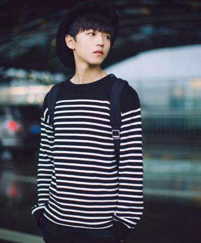 【王俊凯】强势应援又一波！18架无人机集体庆生