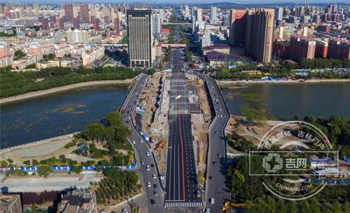 吉网无人机带您领略新自由大桥全景