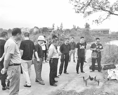 不料天上无人机录下证据