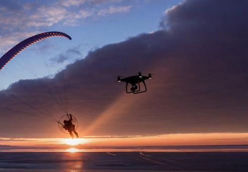 无人机等成新自拍神器国庆出游爱上"高科技"