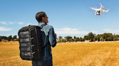 空拍方便了？专用背包十多个款式随你挑