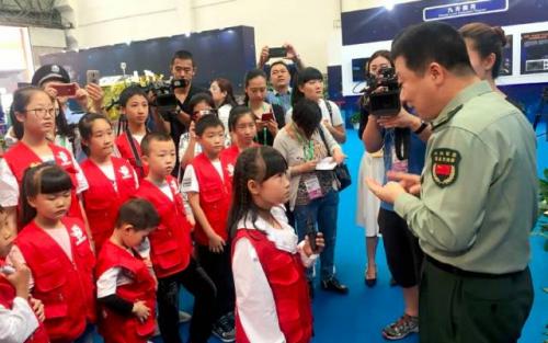雷神空天助力四川文化传媒职业学院学子扬帆起航！