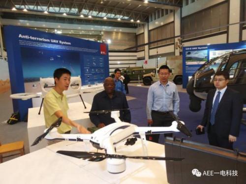AEE携手保利科技亮相反恐防爆和警用装备展示活动