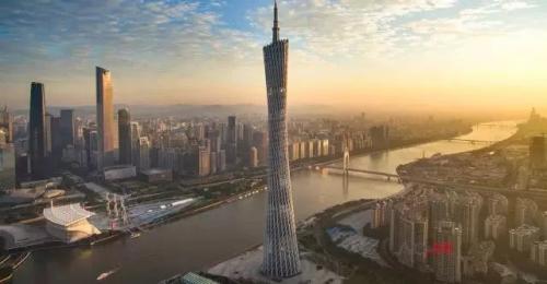 月入十万的无人机飞手是什么体验？