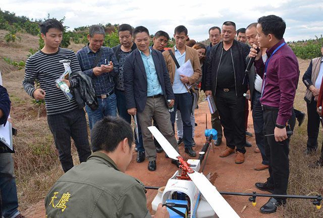 荣昌区召开农用无人机植保作业现场会