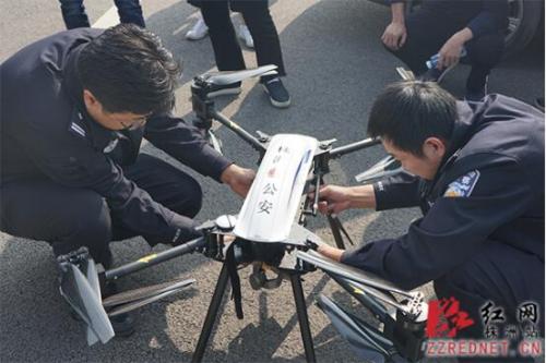 株洲交警启用无人机巡逻执勤