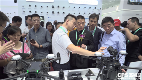 大疆创新展示安防无人机解决方案