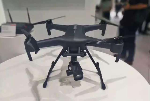 第一监控大厂海康威视推新型无人机：双目智能感知