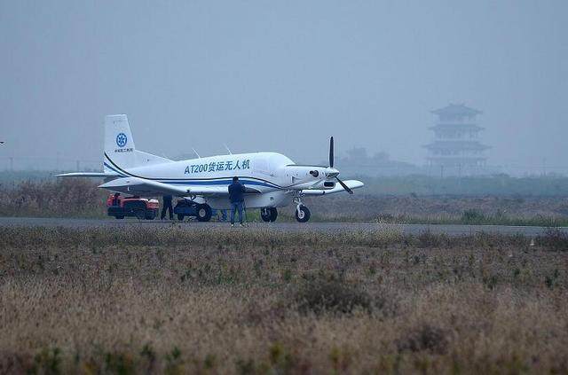 我国首次公开一全新装备，这次连西方都受惊，看外国人如何评价的