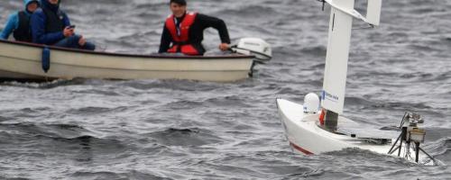 人类驾帆船横渡大西洋都困难 无人帆船能行吗？