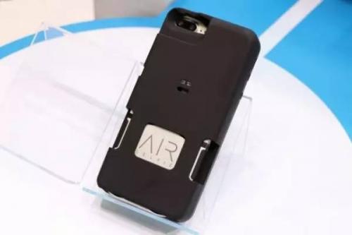 把手机壳做成无人机，这将是朋友圈又一装逼神器