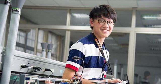 14岁男孩自组无人机，成最年轻无人机讲师，他：谷歌比老师好用！