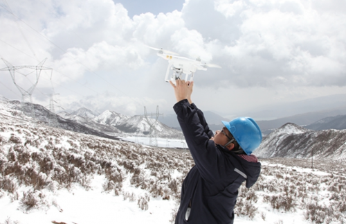 无人机的玉树行