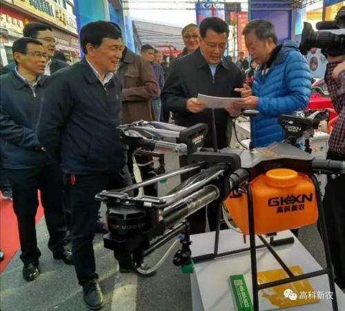 浙江农博会，省领导组队视察，省长手中的“礼物”亮了