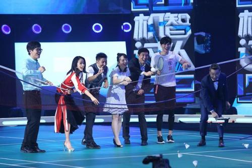 人工智能无人机“警察”登场 《机智过人》上演无人机大追捕