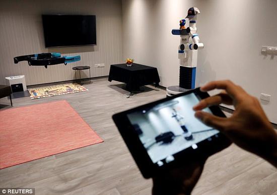 新加坡研发无人机：自动锁定拍摄对象