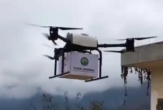 媒体重访“悬崖村”：无人机送药品 6 小时变 10 分钟