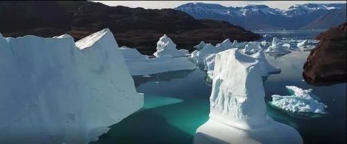 视频|北极到了一年中最美的时候，看国外大师如何航拍冬日仙境