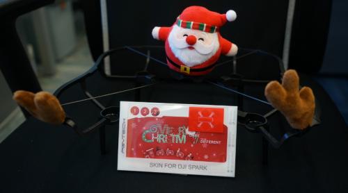 DJI Spark 专用节日装扮 站在无人机上的圣诞老公公