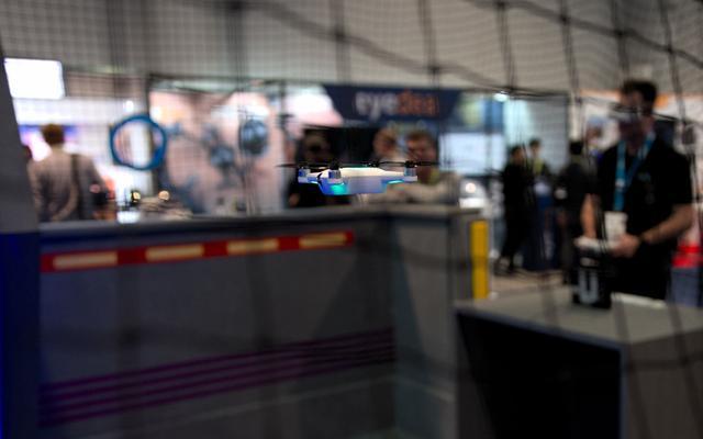 UVify OOri是世界上最快的微型无人机