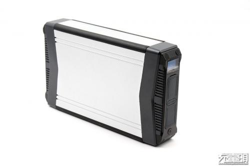 大疆无人机充电技术惨遭破解，产品已远销海外！