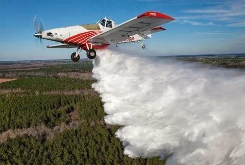 无人机新应用！美国研发无人空中加油机 可向火场输送约800加仑阻燃剂