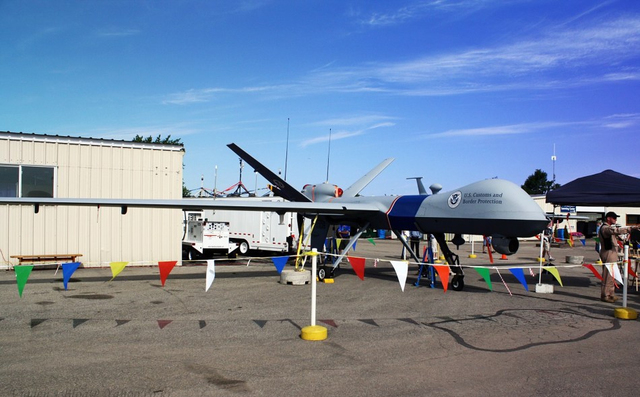 空军展示MQ-9捕食者无人机