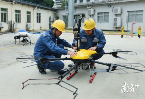 这款清障无人机有点牛！配备激光炮，10秒清理障碍物