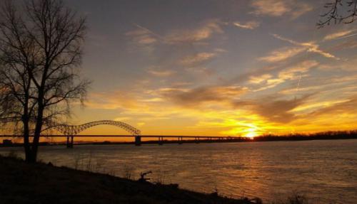 京东无人机物流配送试点在陕西开启，“中国版孟菲斯”呼之欲出？