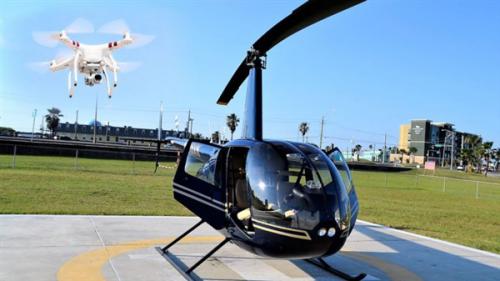 世界首例 无人机致直升机坠毁事件