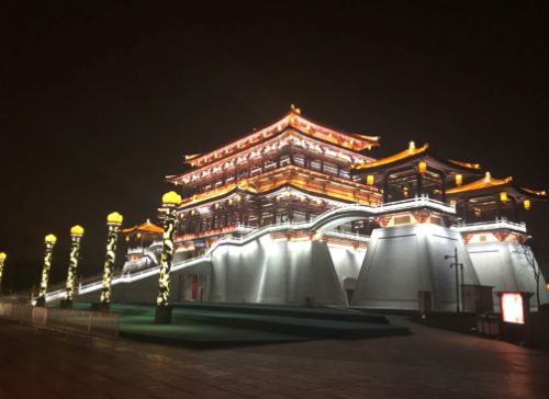 直播预告 | 无人机已准备就绪 灯光秀表演就在今晚！