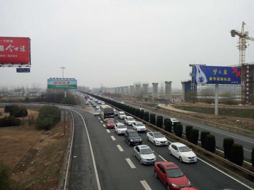 京沪支队春运治堵，高科技无人机精准护航