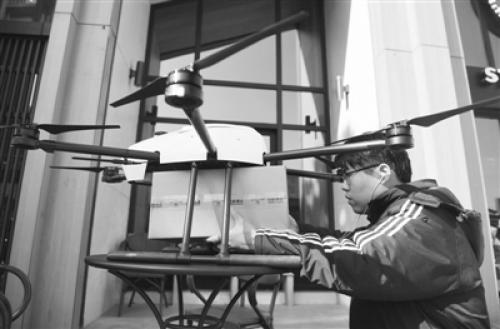 杭州：智能无人机送外卖