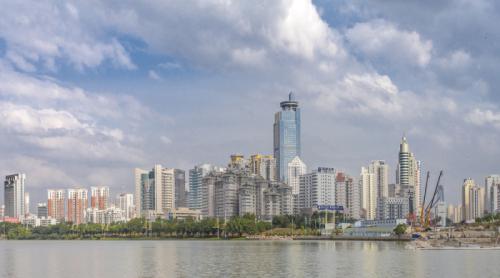 自动侦查污染点，广西善用无人机监测空气质素