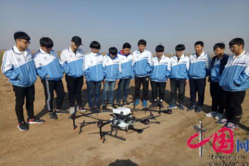衡水市深州职教无人机专业师生开展校外植保实践教学