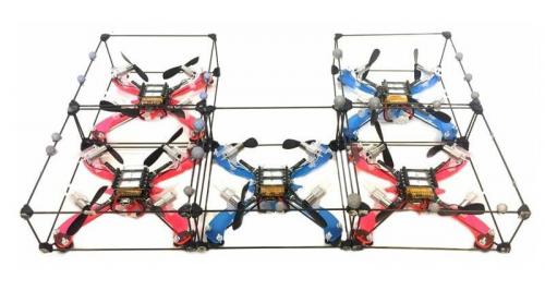 模仿蚂蚁筑巢--模组化无人机空中合体，可搭建救灾平台