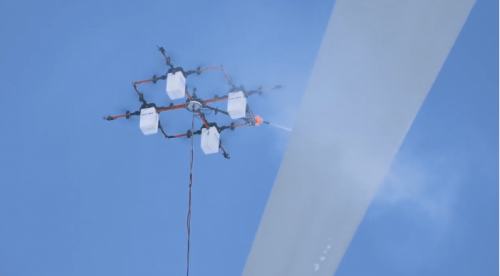 看看巨型工业无人机如何为风力涡轮机除冰